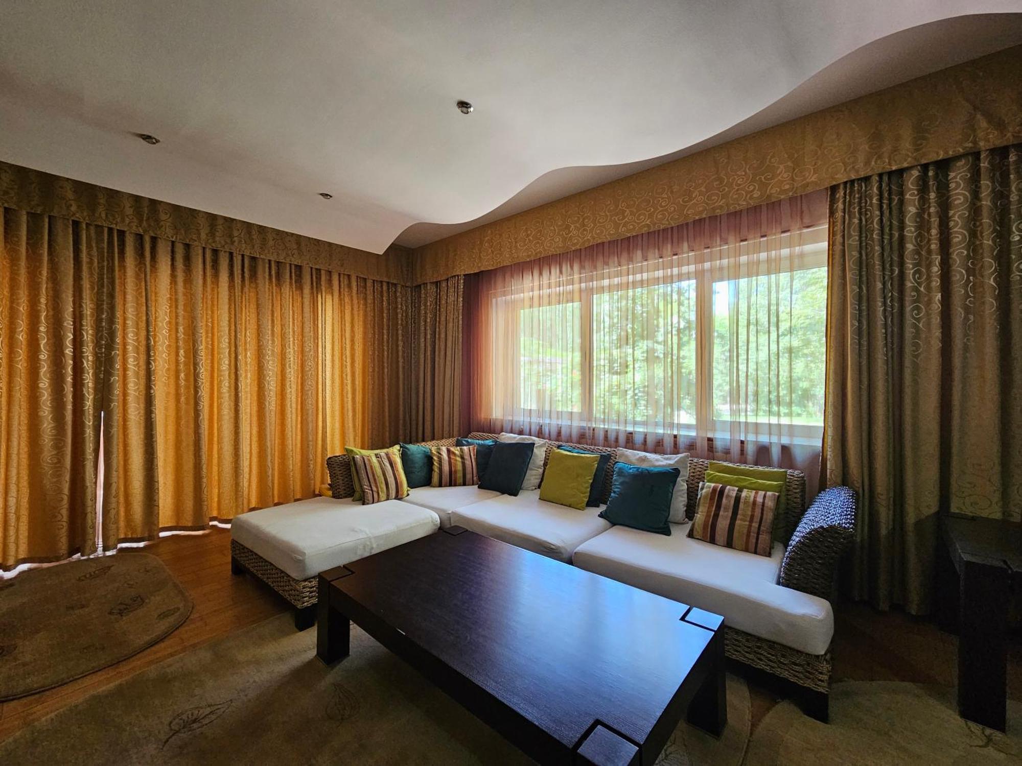 Simple Villa Rooms National Arena Self Check In Бухарест Экстерьер фото